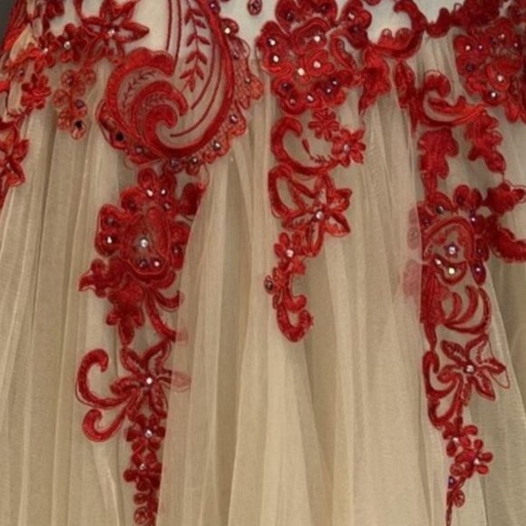 size 6 red/nude prom/formal gown - Picture 3 of 4